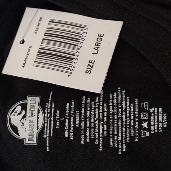 BOGO NWT JURASSIC PARK Cotton Movie Logo Graphic Short-Sleeve Halloween Teeshirt - Picture 3 of 3